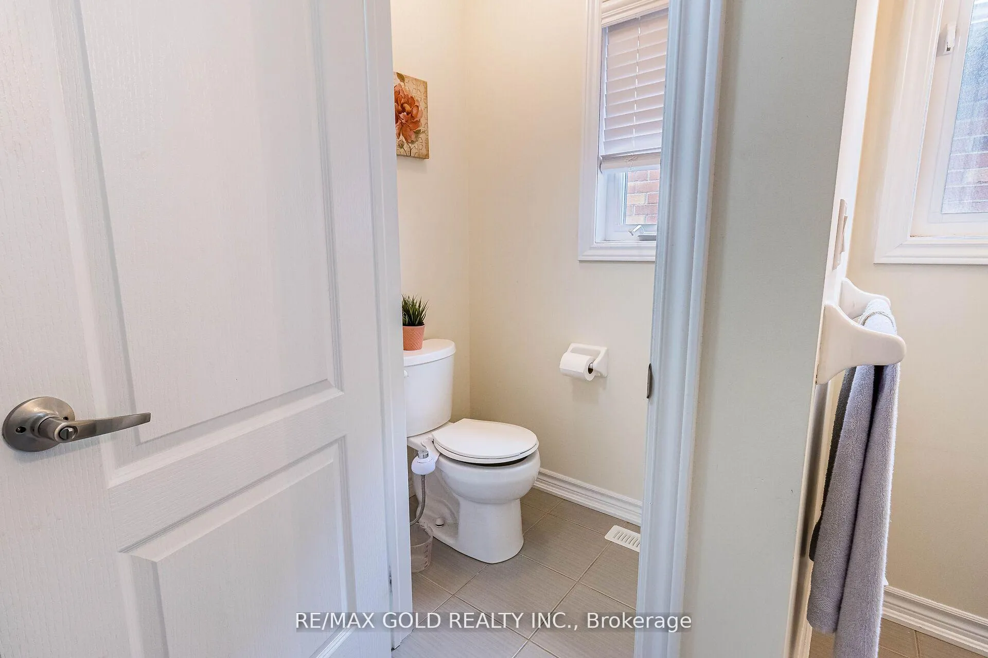 Photo 32 of 4 Mistletoe Place, Brampton, Credit Valley — HOMEH