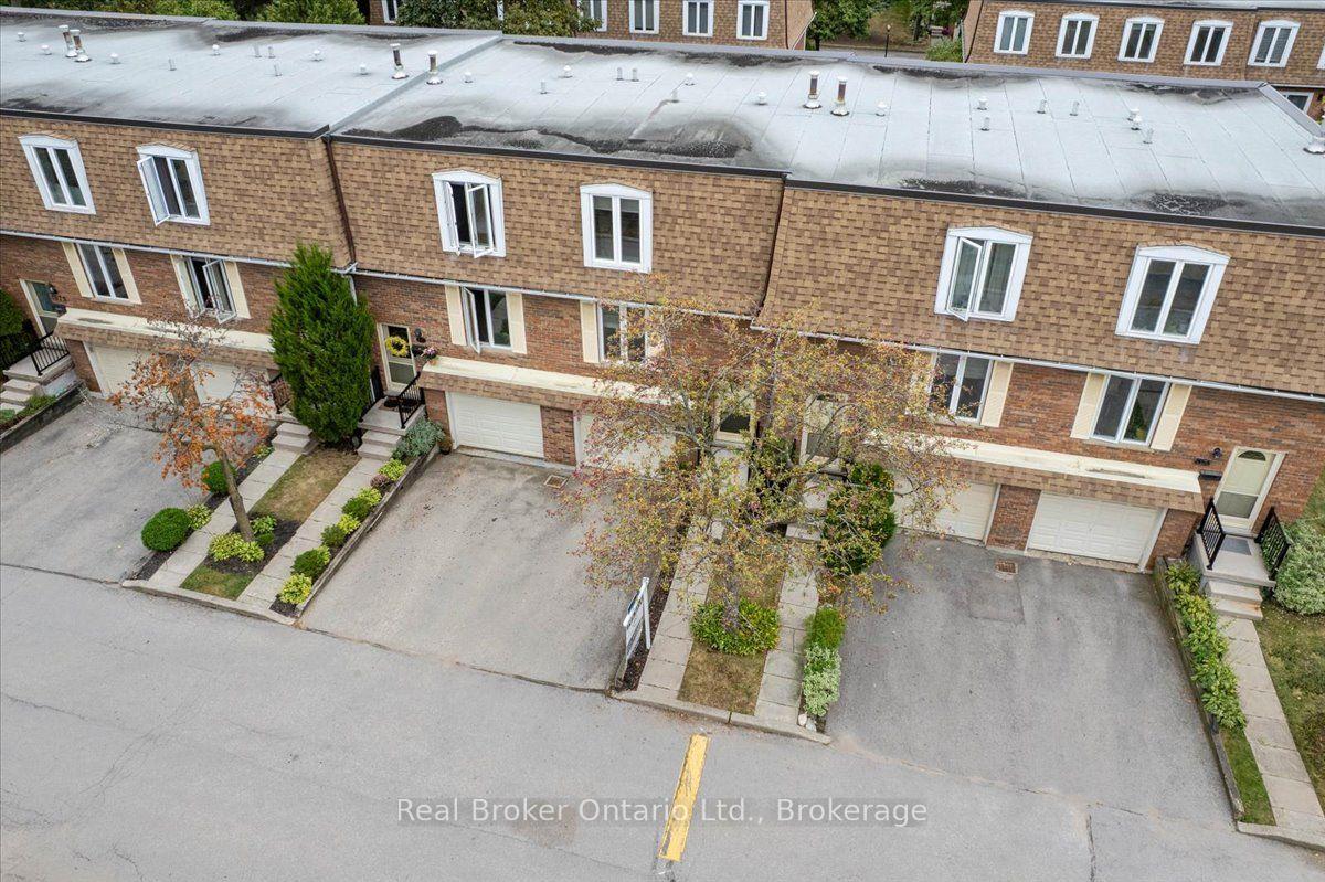 Photo 5 of 1569 Westminster Place, Burlington, Mountainside — HOMEH