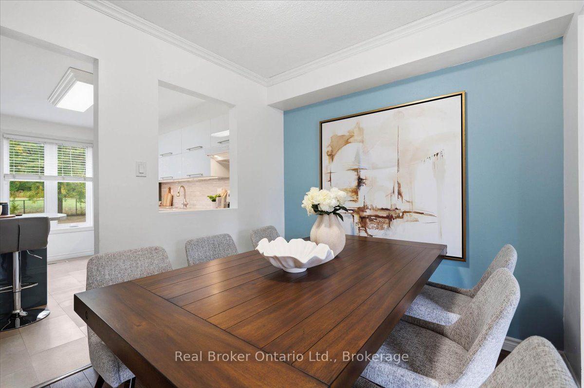 Photo 15 of 1569 Westminster Place, Burlington, Mountainside — HOMEH