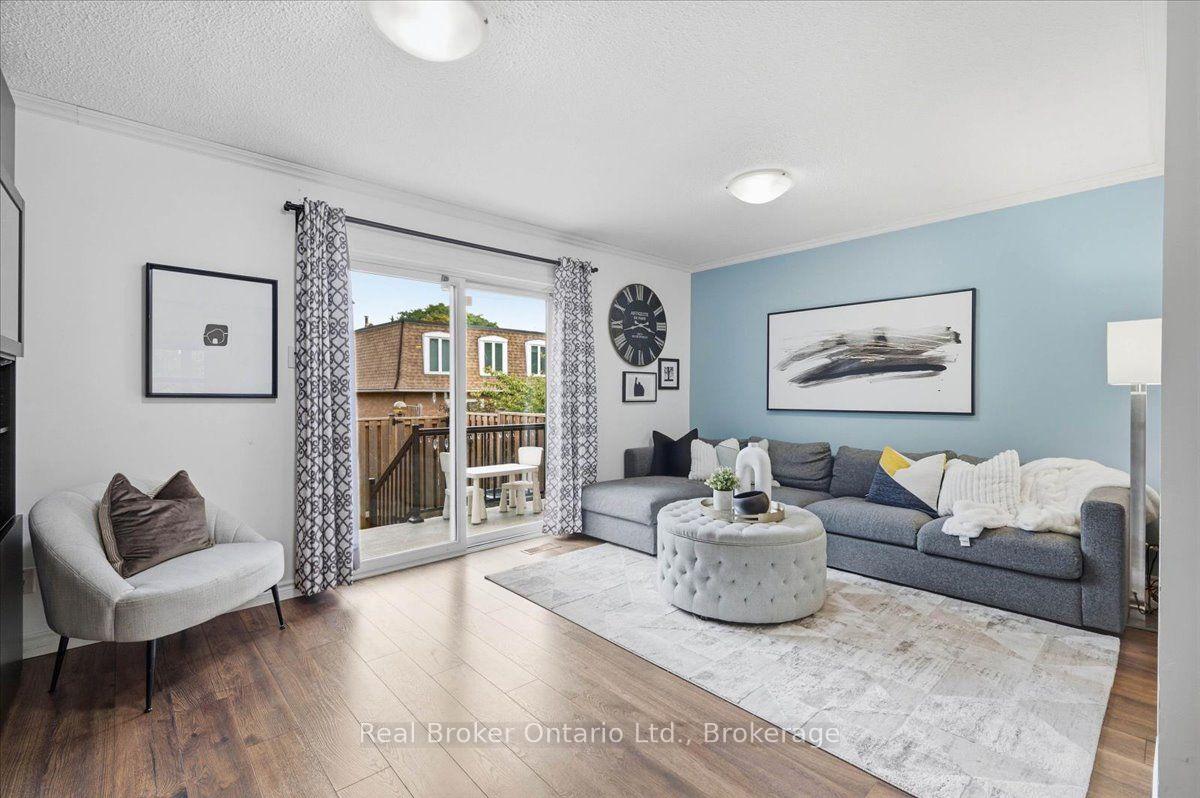 Photo 16 of 1569 Westminster Place, Burlington, Mountainside — HOMEH