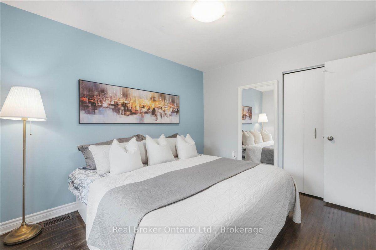 Photo 21 of 1569 Westminster Place, Burlington, Mountainside — HOMEH