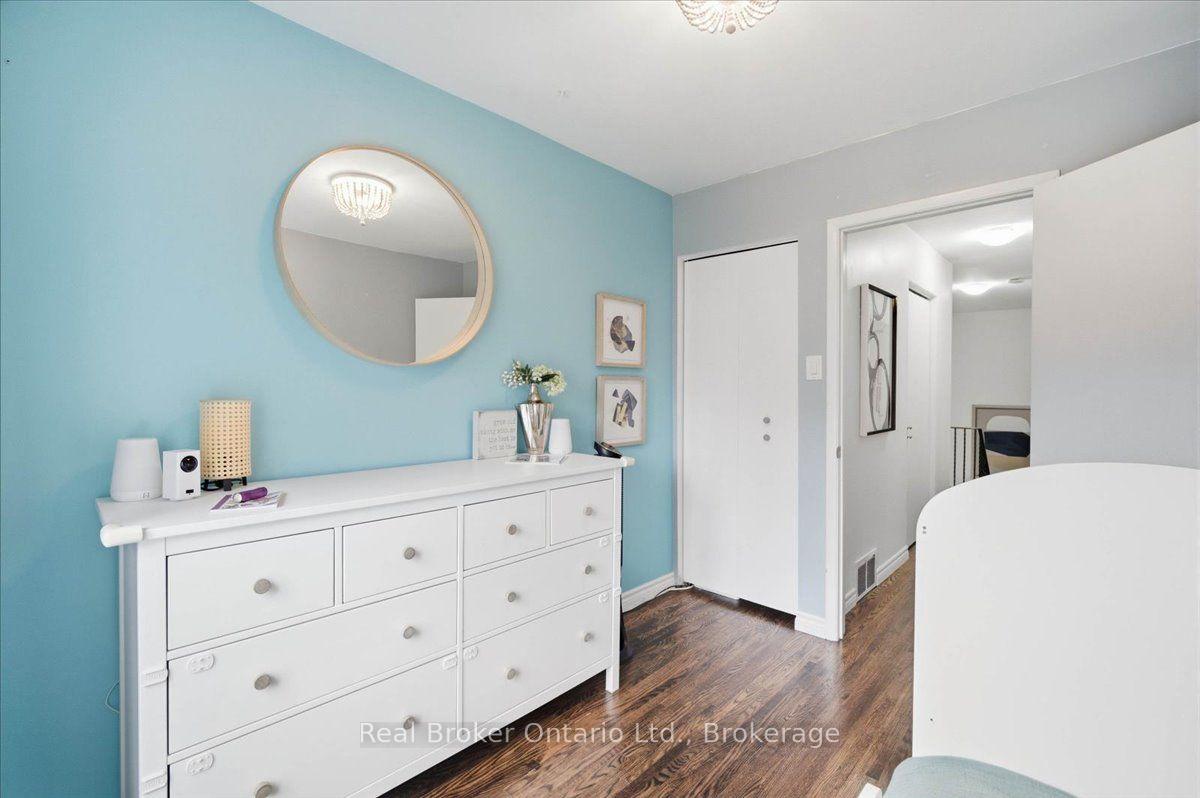 Photo 24 of 1569 Westminster Place, Burlington, Mountainside — HOMEH