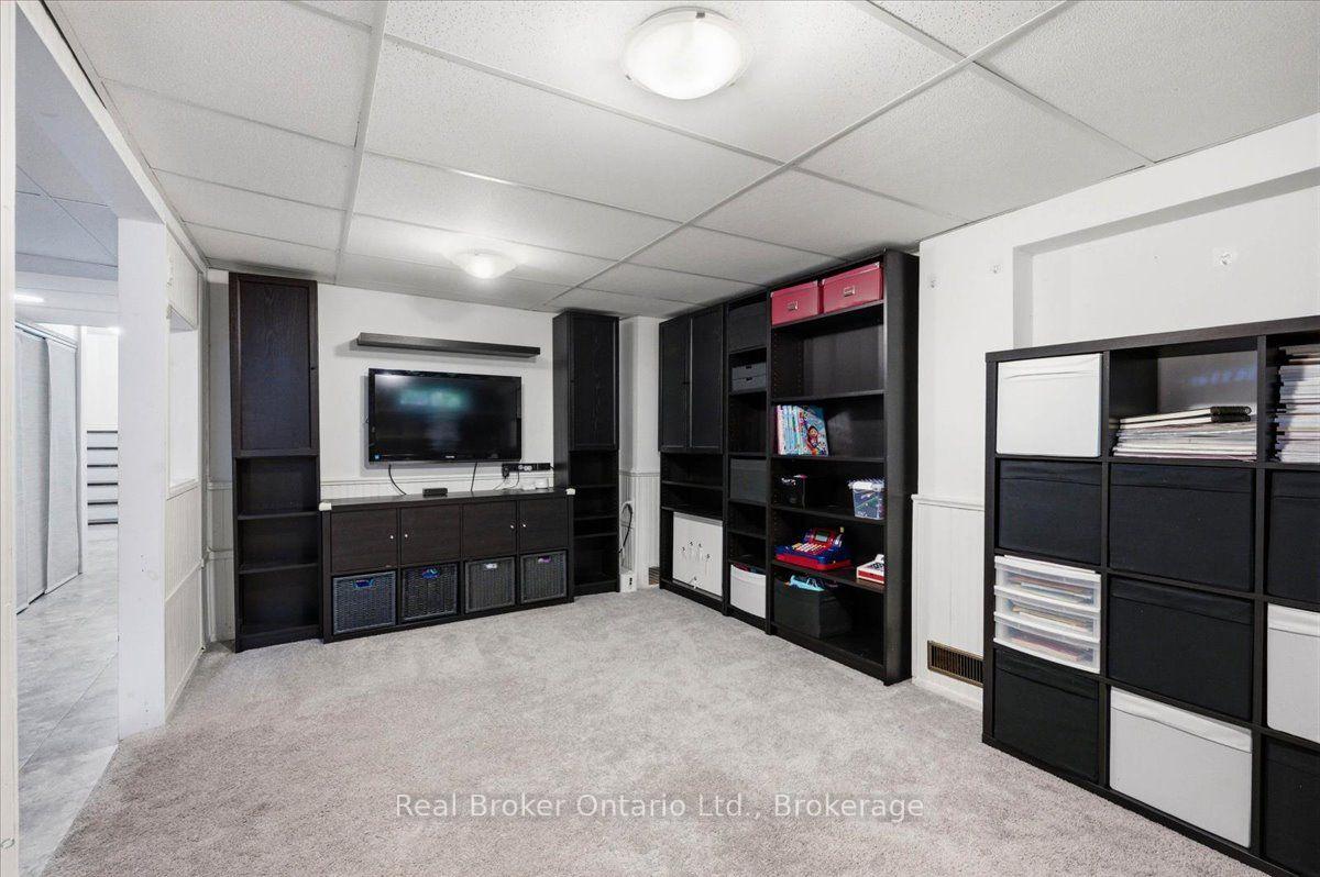 Photo 29 of 1569 Westminster Place, Burlington, Mountainside — HOMEH