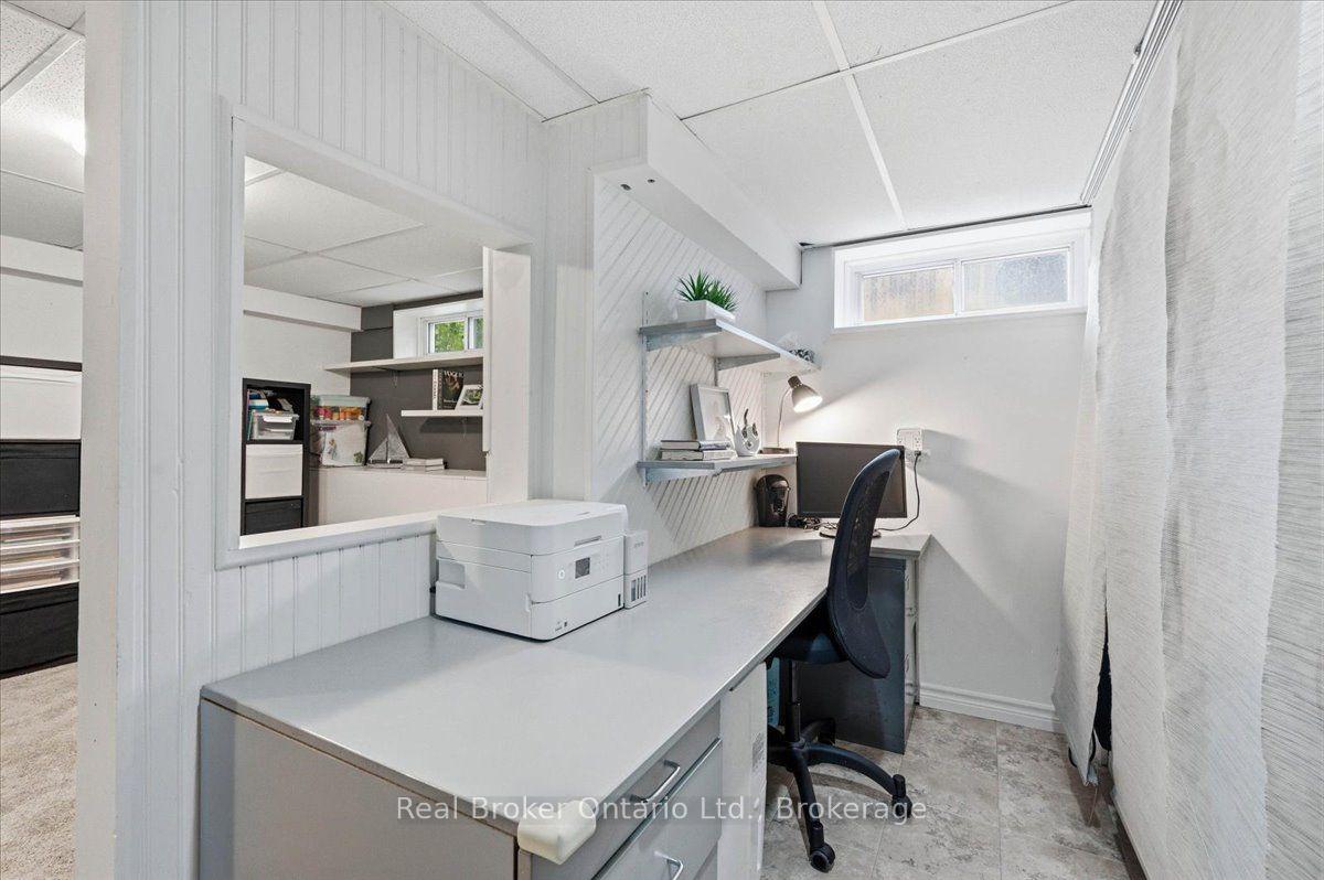 Photo 33 of 1569 Westminster Place, Burlington, Mountainside — HOMEH