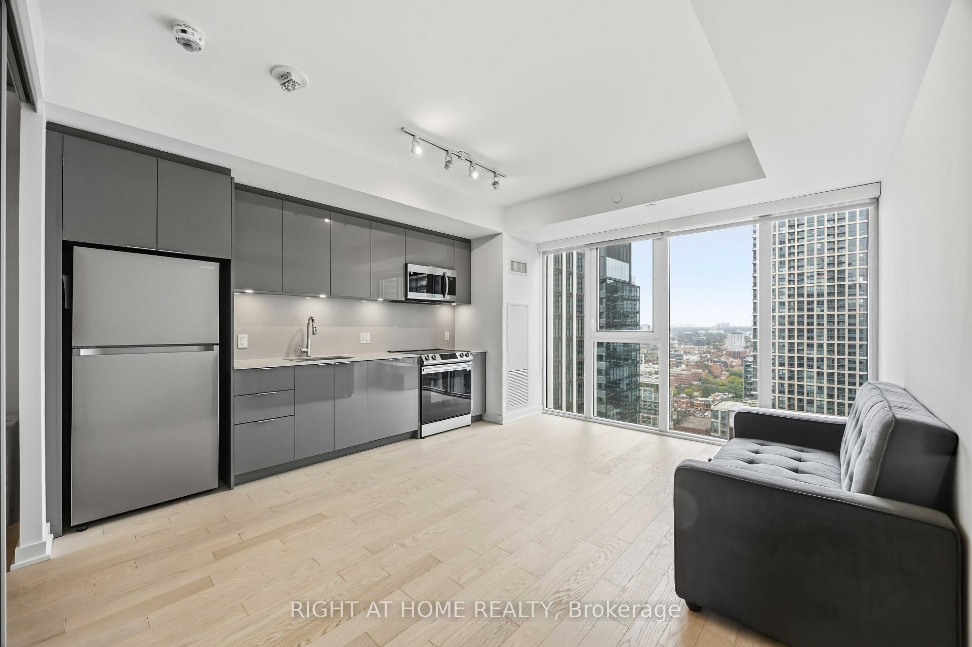 Photo 6 of Unit 2801, 357 King Street W, Toronto, Waterfront Communities — HOMEH