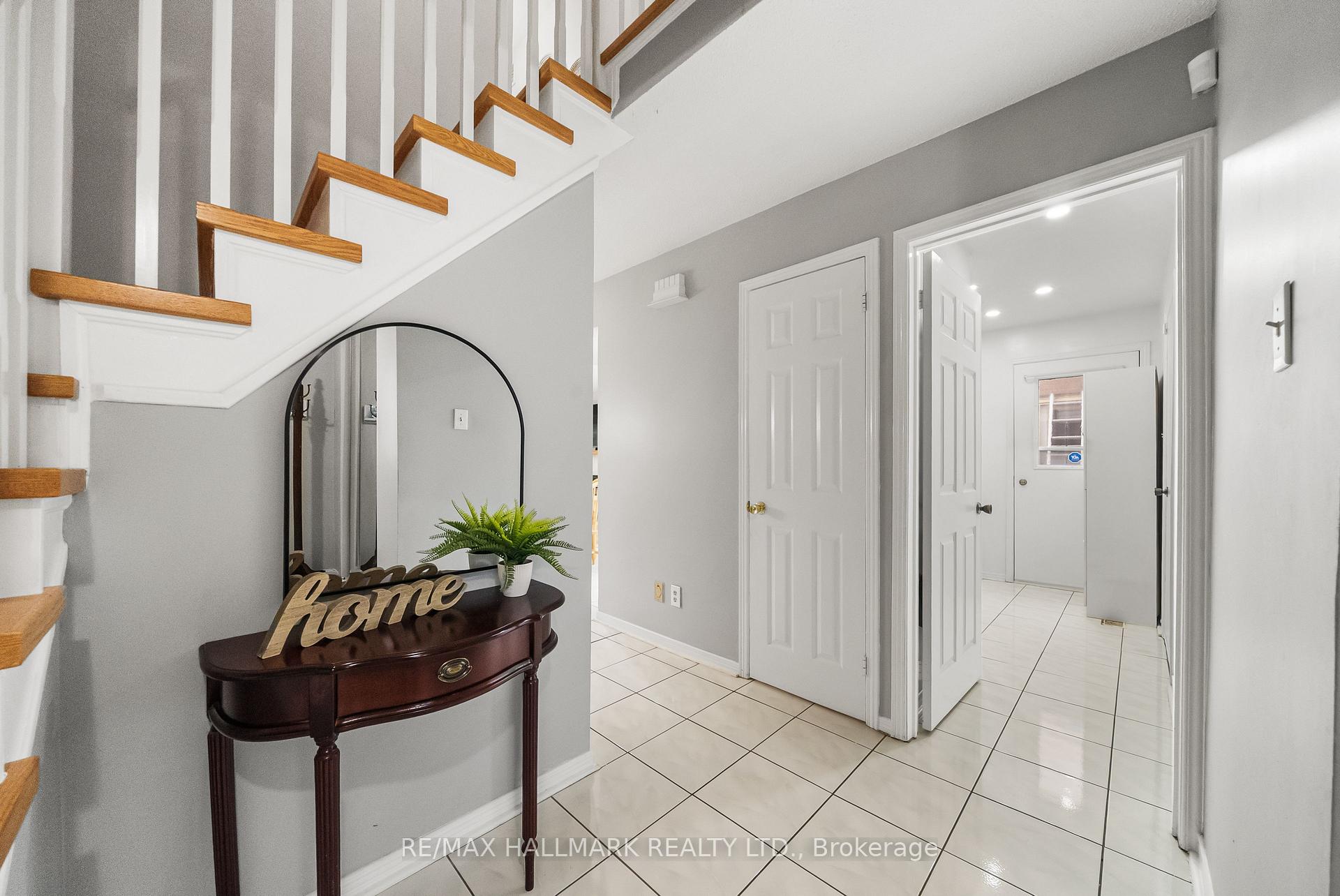 Photo 3 of 1322 Redwood Lane, Pickering, Liverpool — HOMEH