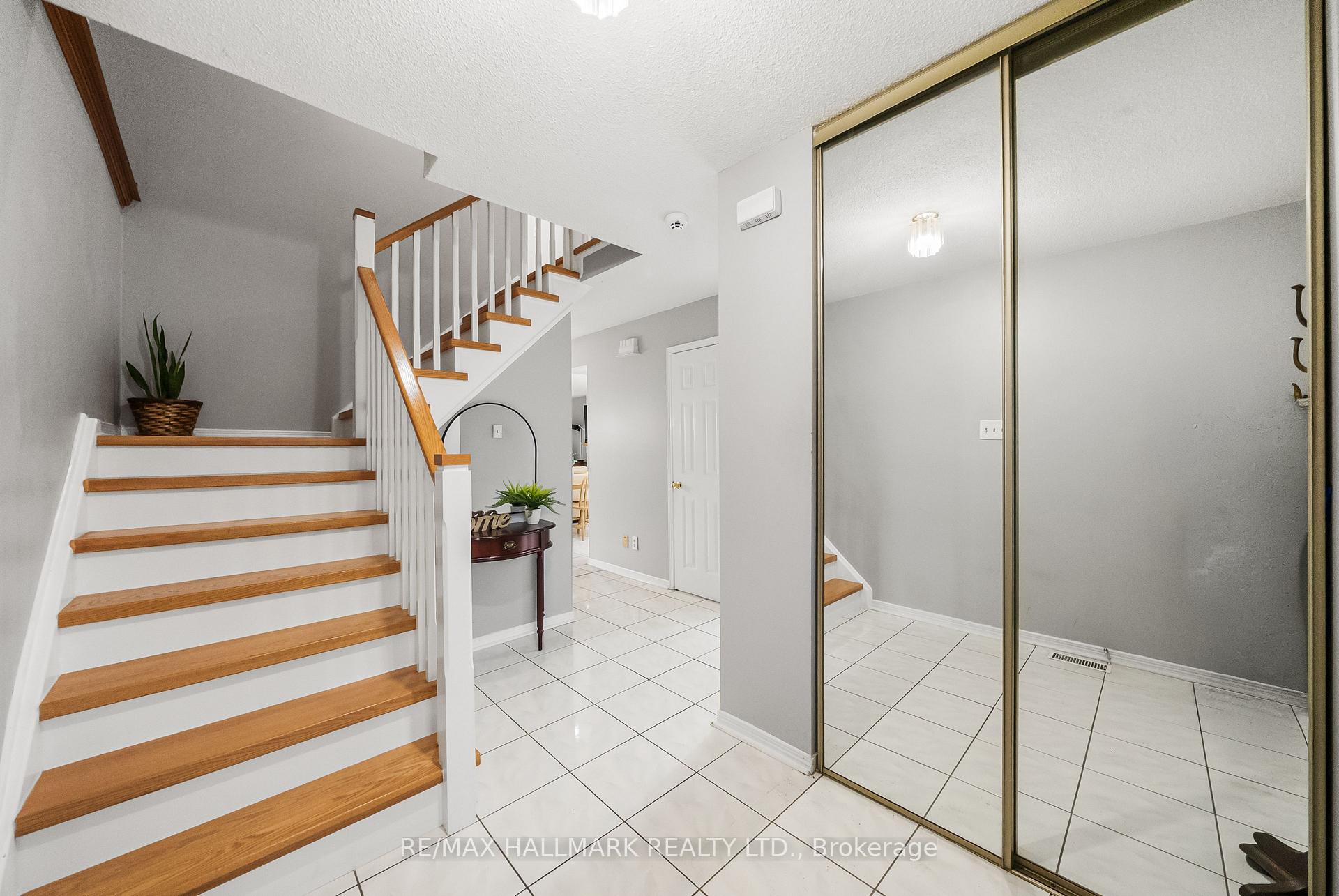 Photo 4 of 1322 Redwood Lane, Pickering, Liverpool — HOMEH
