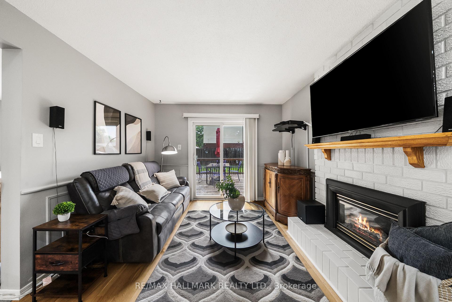 Photo 13 of 1322 Redwood Lane, Pickering, Liverpool — HOMEH