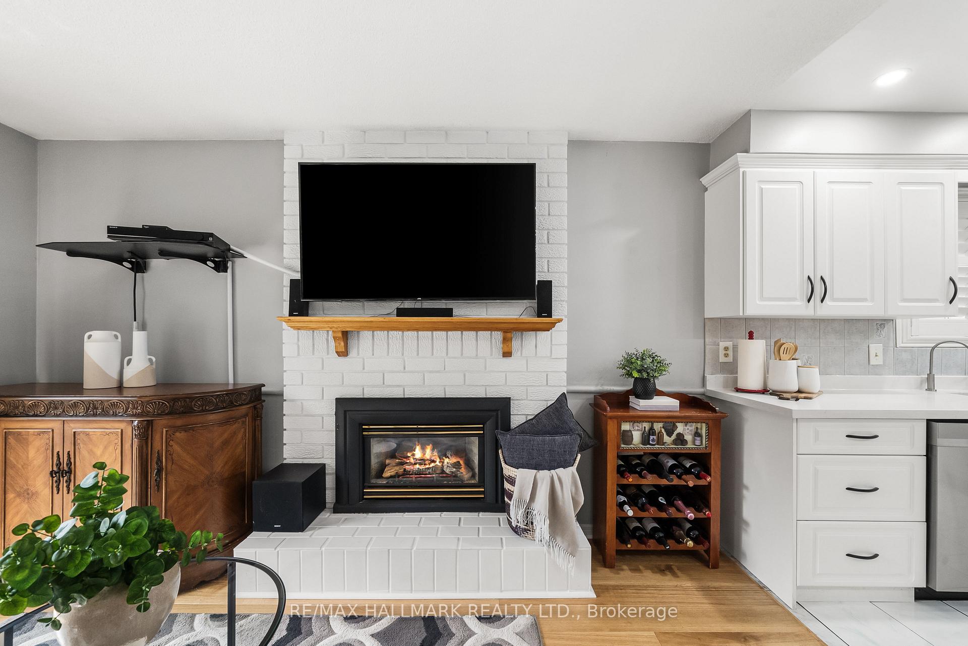 Photo 16 of 1322 Redwood Lane, Pickering, Liverpool — HOMEH