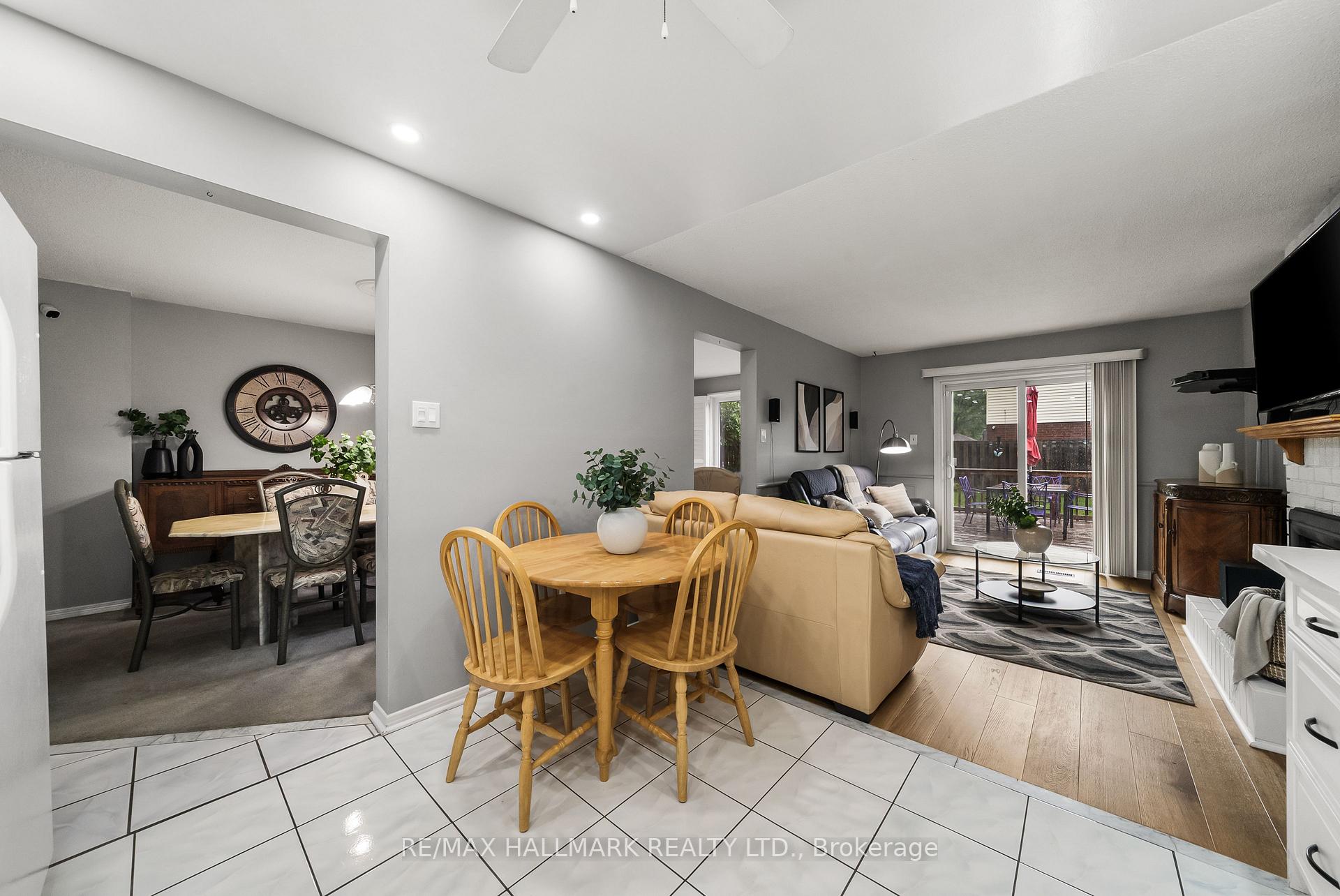 Photo 21 of 1322 Redwood Lane, Pickering, Liverpool — HOMEH