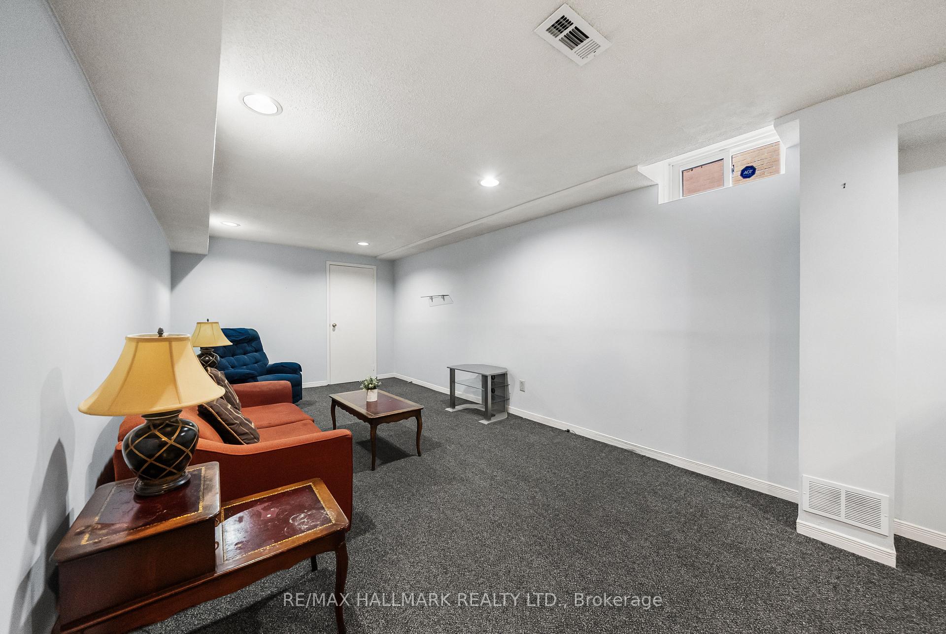 Photo 35 of 1322 Redwood Lane, Pickering, Liverpool — HOMEH