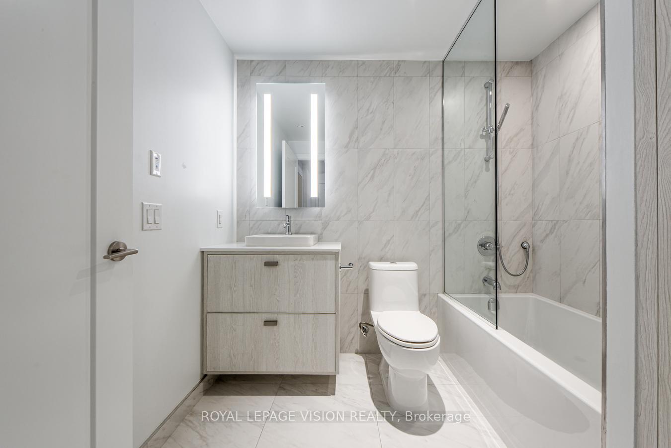 Photo 11 of Unit 1209, 480 Front St Street, Toronto, Waterfront Communities — HOMEH