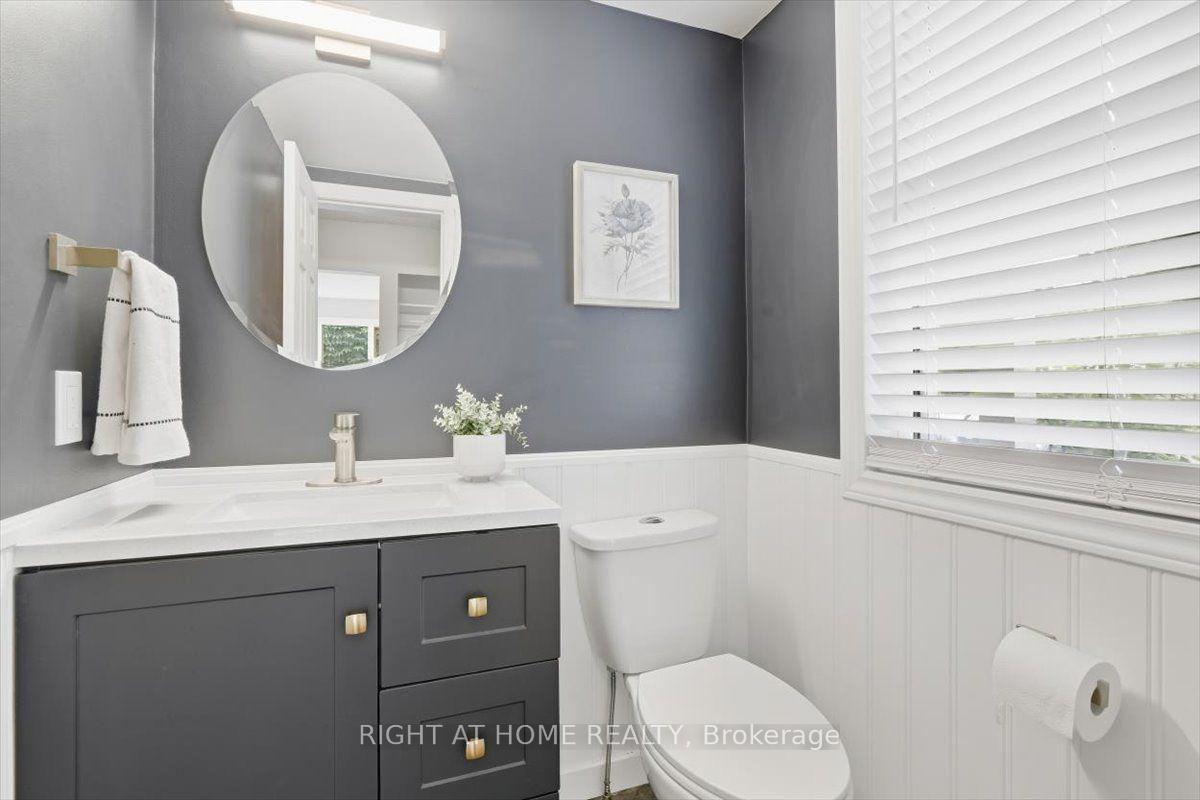 Photo 4 of 31 Prout Drive, Clarington, Bowmanville — HOMEH