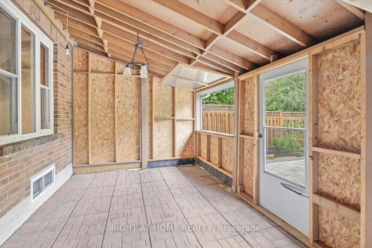 Photo 29 of 31 Prout Drive, Clarington, Bowmanville — HOMEH