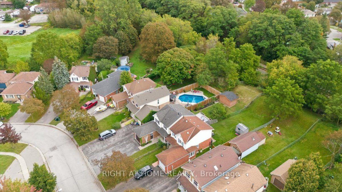 Photo 41 of 31 Prout Drive, Clarington, Bowmanville — HOMEH