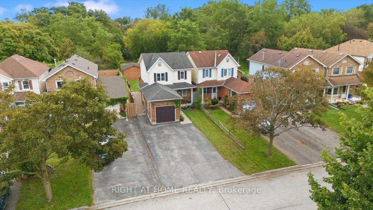 Photo 46 of 31 Prout Drive, Clarington, Bowmanville — HOMEH