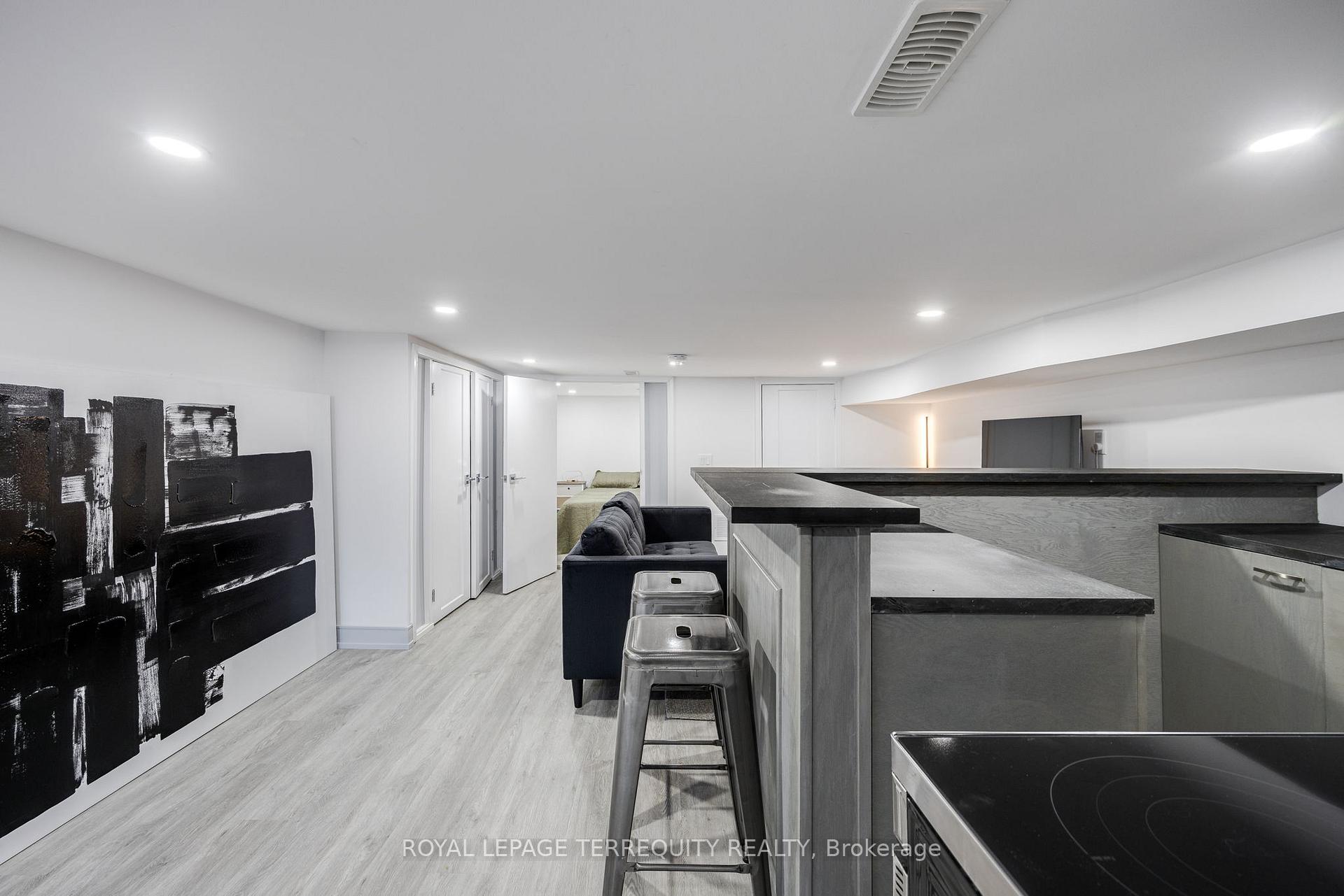 Photo 9 of Unit Bsmt, 668 Indian Road, Toronto, High Park North — HOMEH