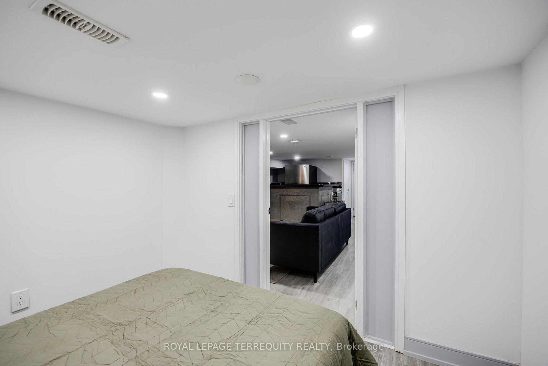 Photo 16 of Unit Bsmt, 668 Indian Road, Toronto, High Park North — HOMEH