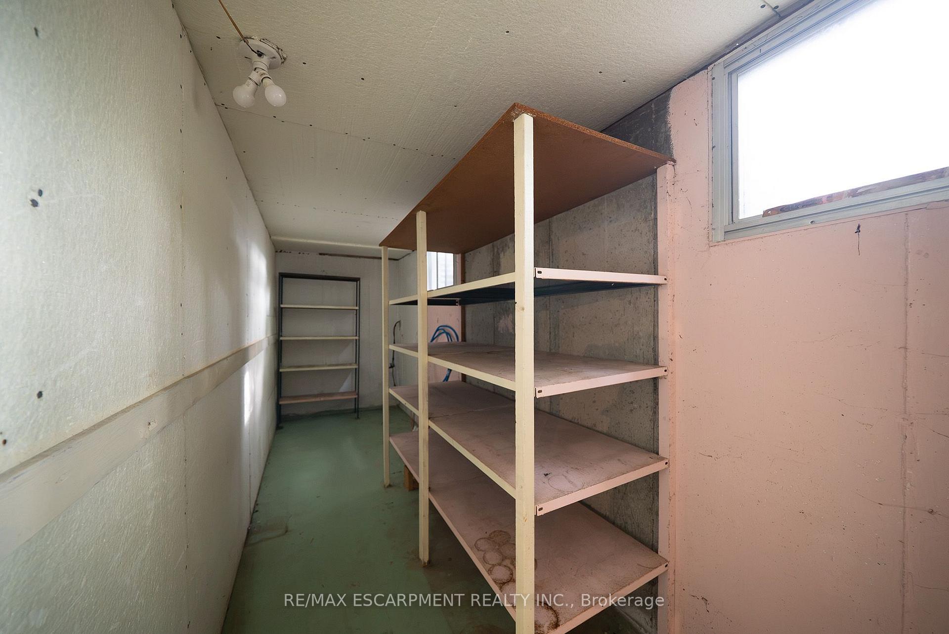 Photo 27 of 24 Japonica Crescent, Brantford, Henderson-Sky Acres — HOMEH