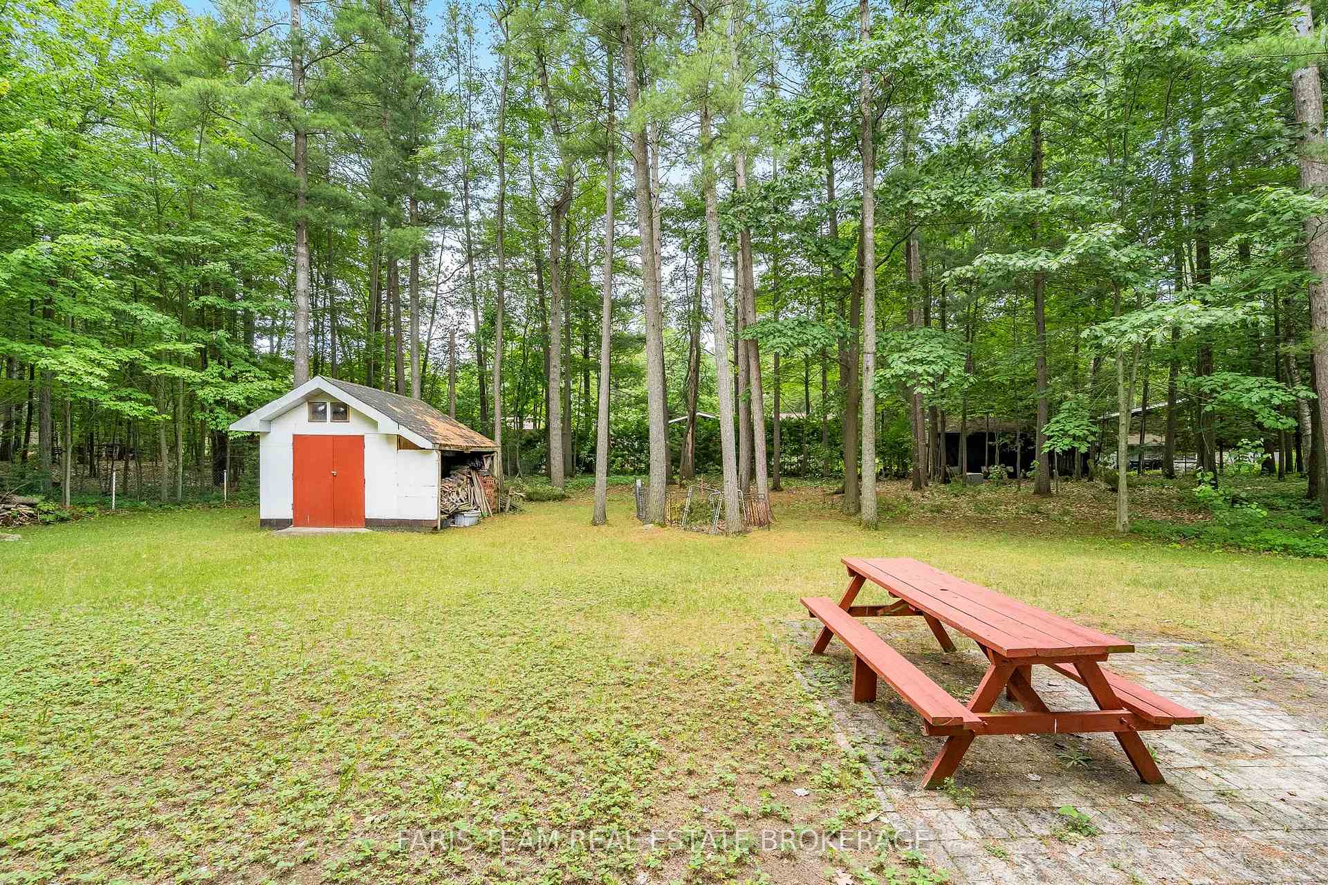 Photo 20 of 39 Rosemary Road, Tiny, Rural Tiny — HOMEH