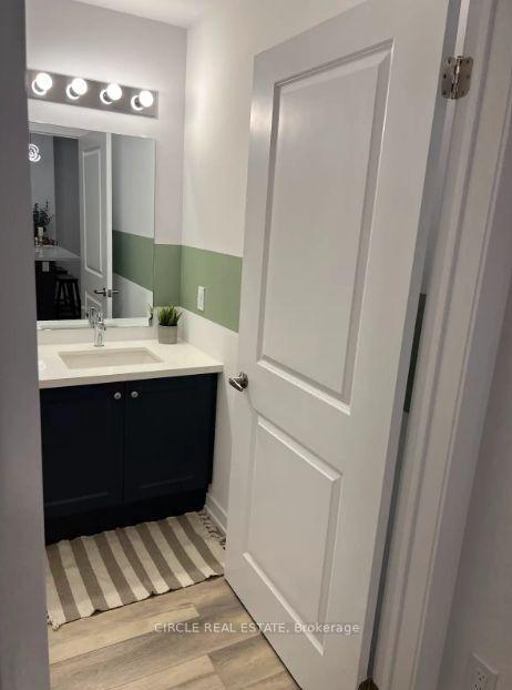 Photo 3 of Unit 432, 10 Mallard Trail, Hamilton, Waterdown — HOMEH
