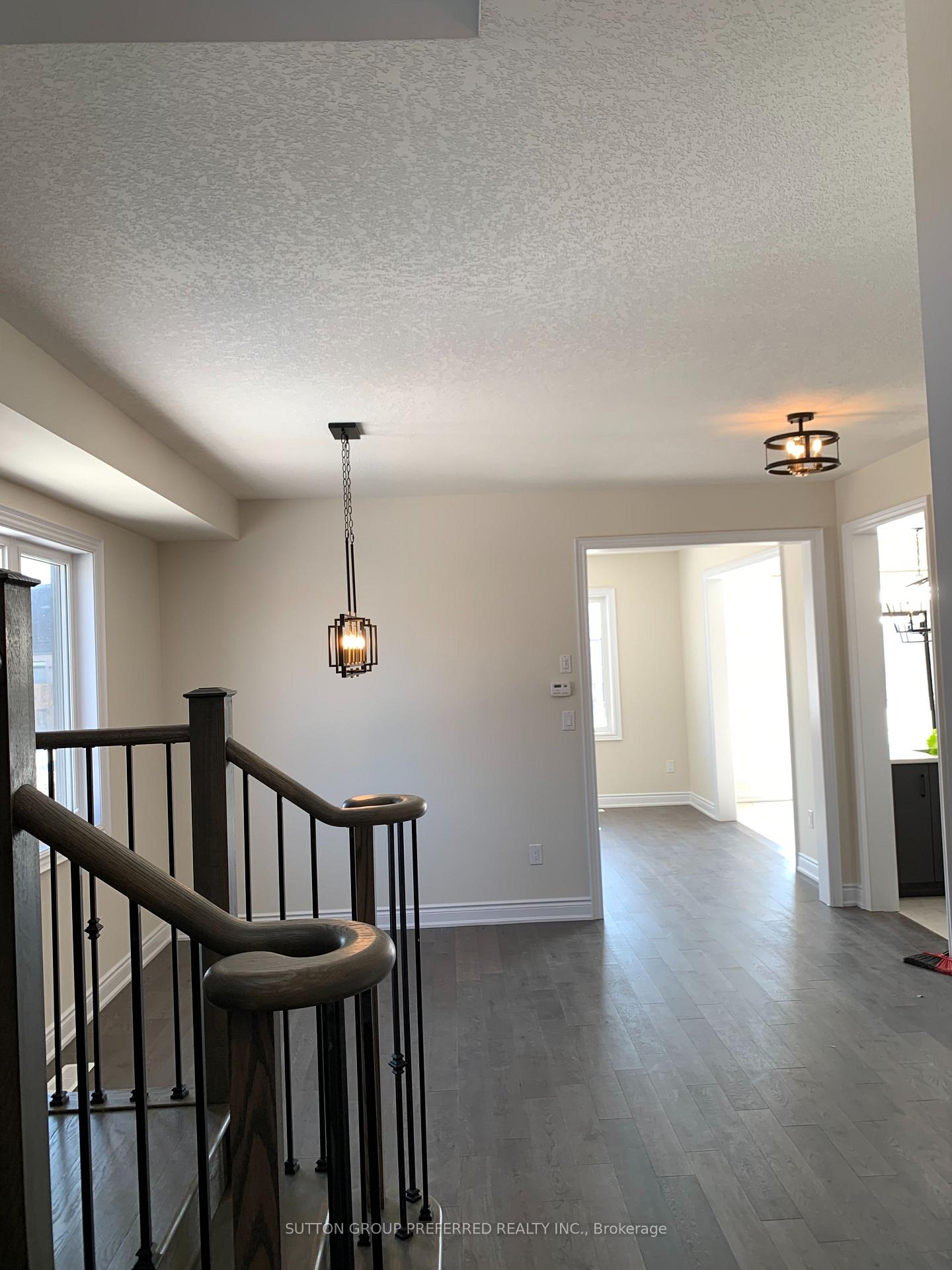 Photo 3 of 271 Vanilla Trail, Thorold, Rolling Meadows — HOMEH