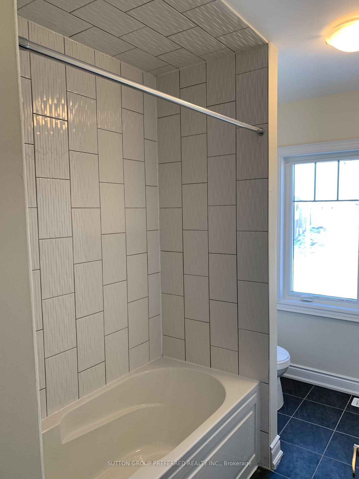 Photo 6 of 271 Vanilla Trail, Thorold, Rolling Meadows — HOMEH