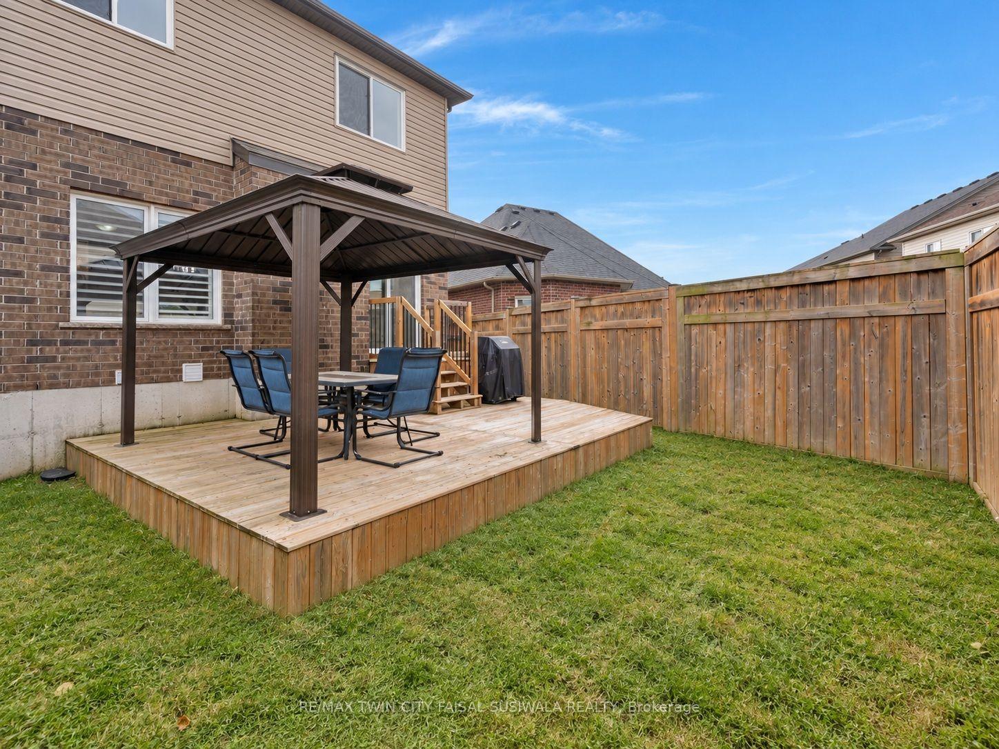 Photo 3 of 278 Thomas Slee Drive, Kitchener, Doon South — HOMEH