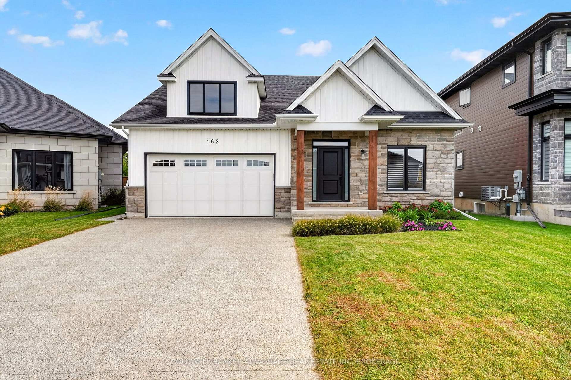 Photo 2 of 162 Viger Drive, Welland, Lincoln/Crowland — HOMEH