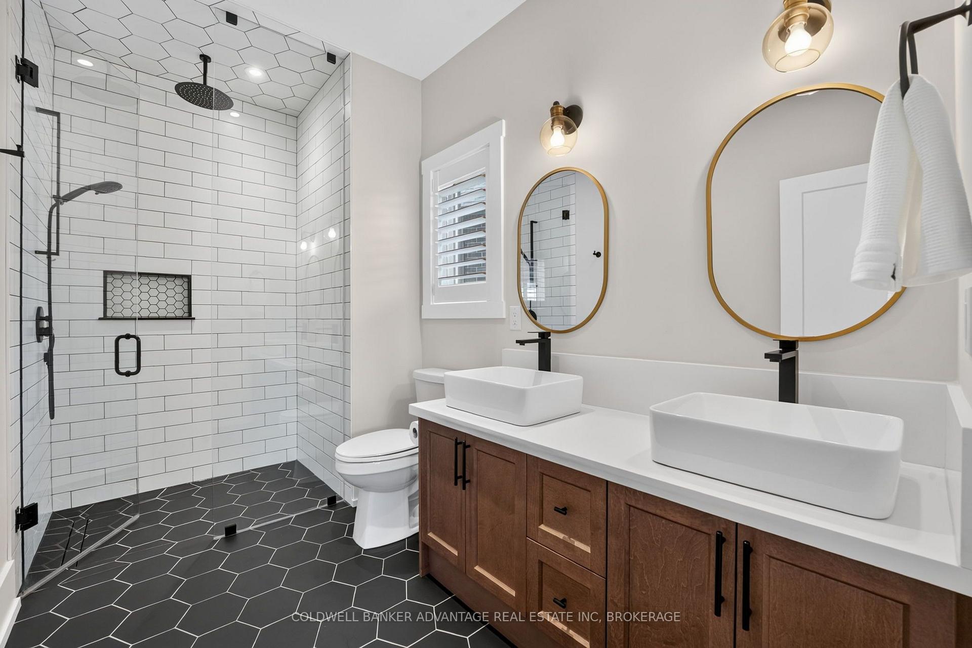 Photo 59 of 162 Viger Drive, Welland, Lincoln/Crowland — HOMEH