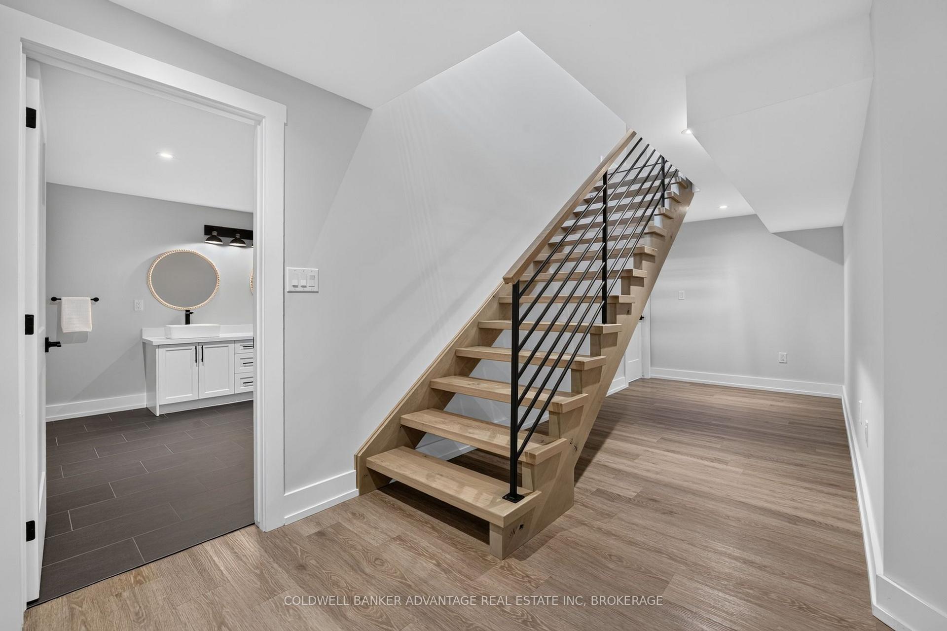 Photo 69 of 162 Viger Drive, Welland, Lincoln/Crowland — HOMEH