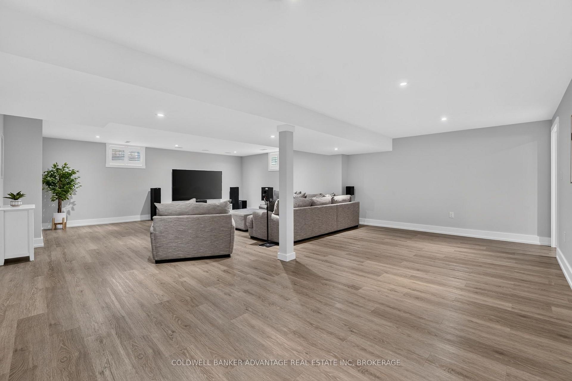 Photo 71 of 162 Viger Drive, Welland, Lincoln/Crowland — HOMEH