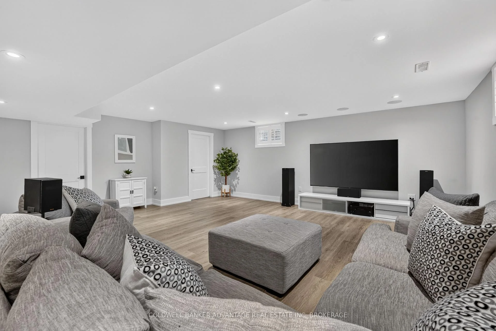 Photo 11 of 162 Viger Drive, Welland, Lincoln/Crowland — HOMEH