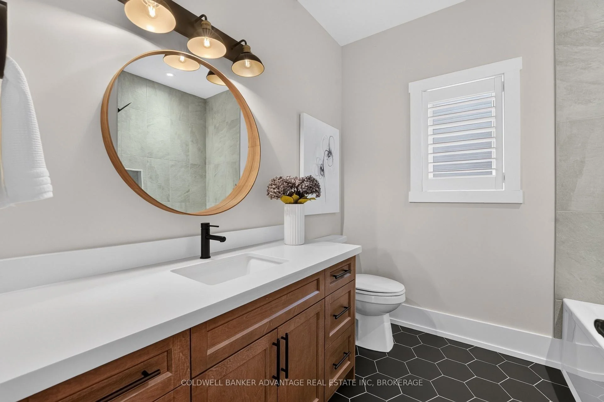Photo 28 of 162 Viger Drive, Welland, Lincoln/Crowland — HOMEH