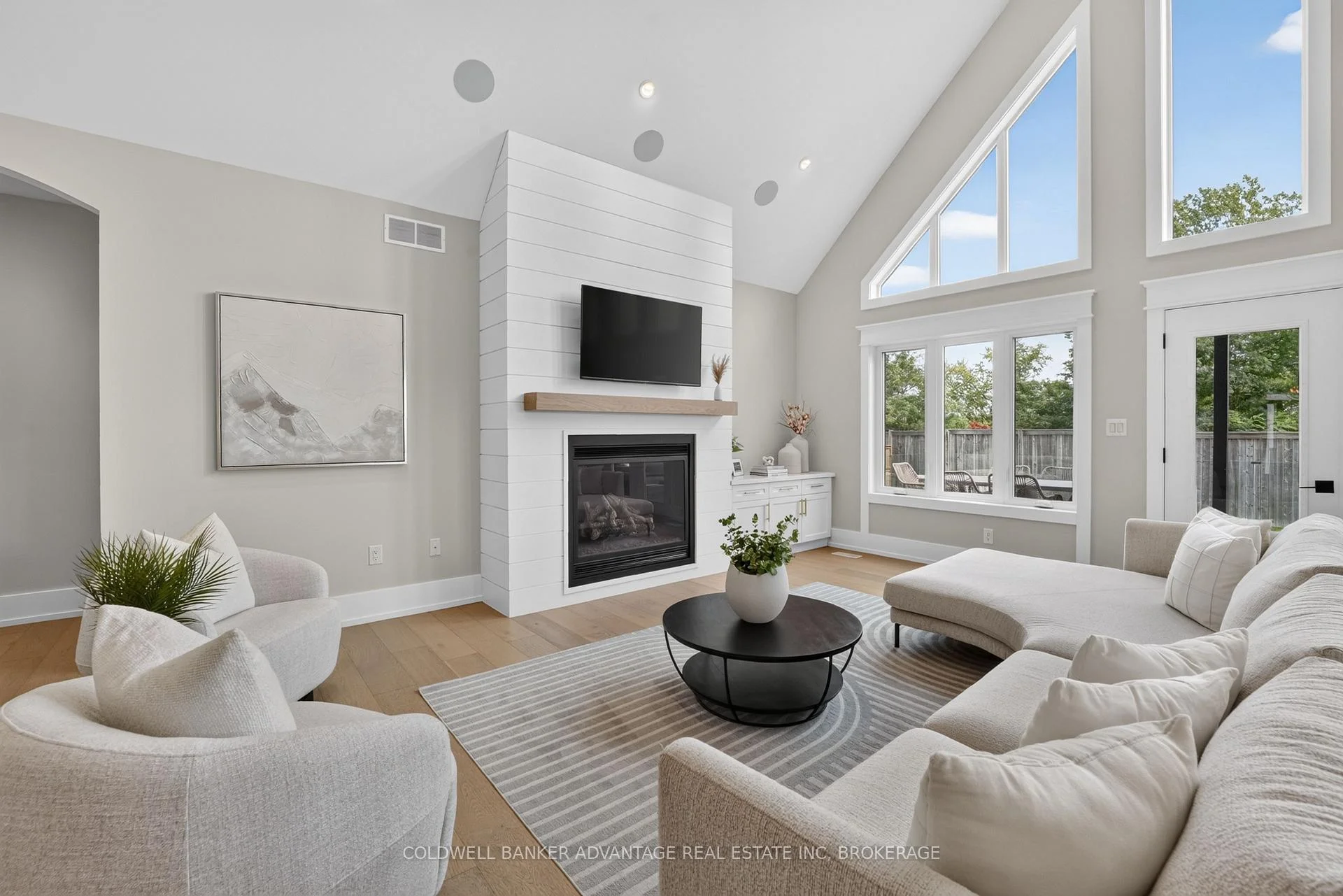 Photo 56 of 162 Viger Drive, Welland, Lincoln/Crowland — HOMEH