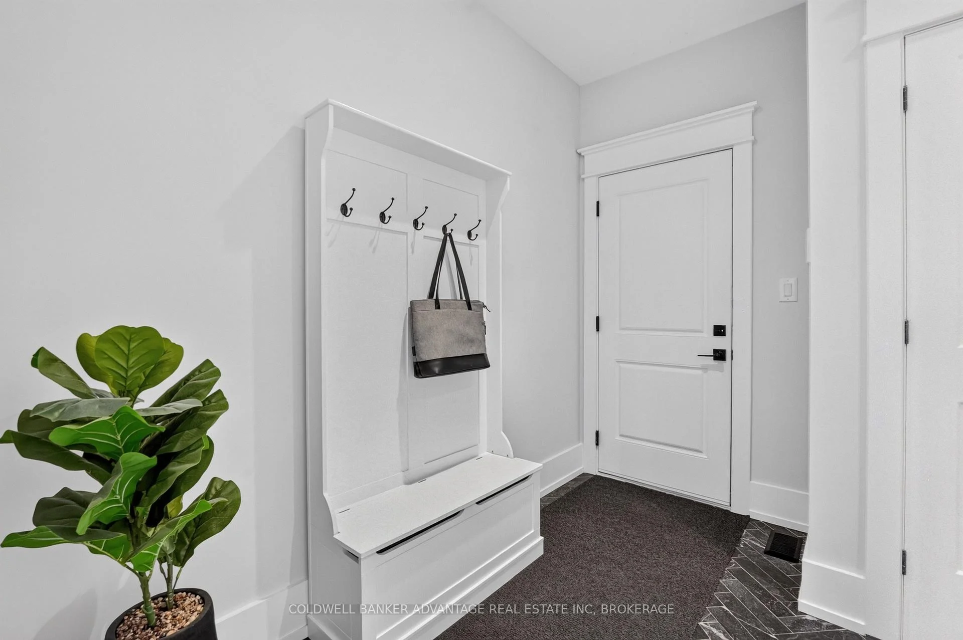 Photo 68 of 162 Viger Drive, Welland, Lincoln/Crowland — HOMEH