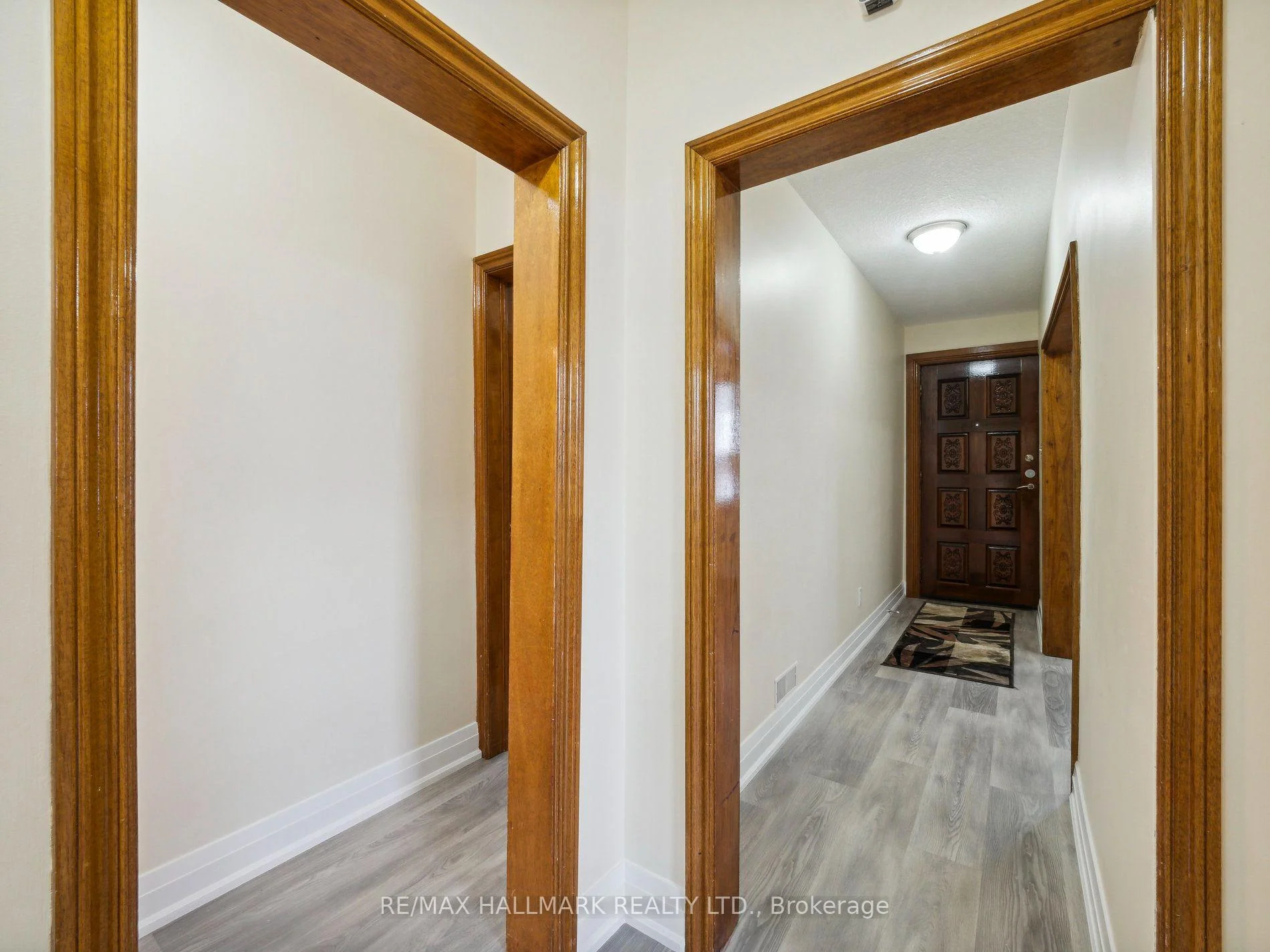 Photo 16 of 1132 Glengrove Avenue, North York, Yorkdale-Glen Park — HOMEH