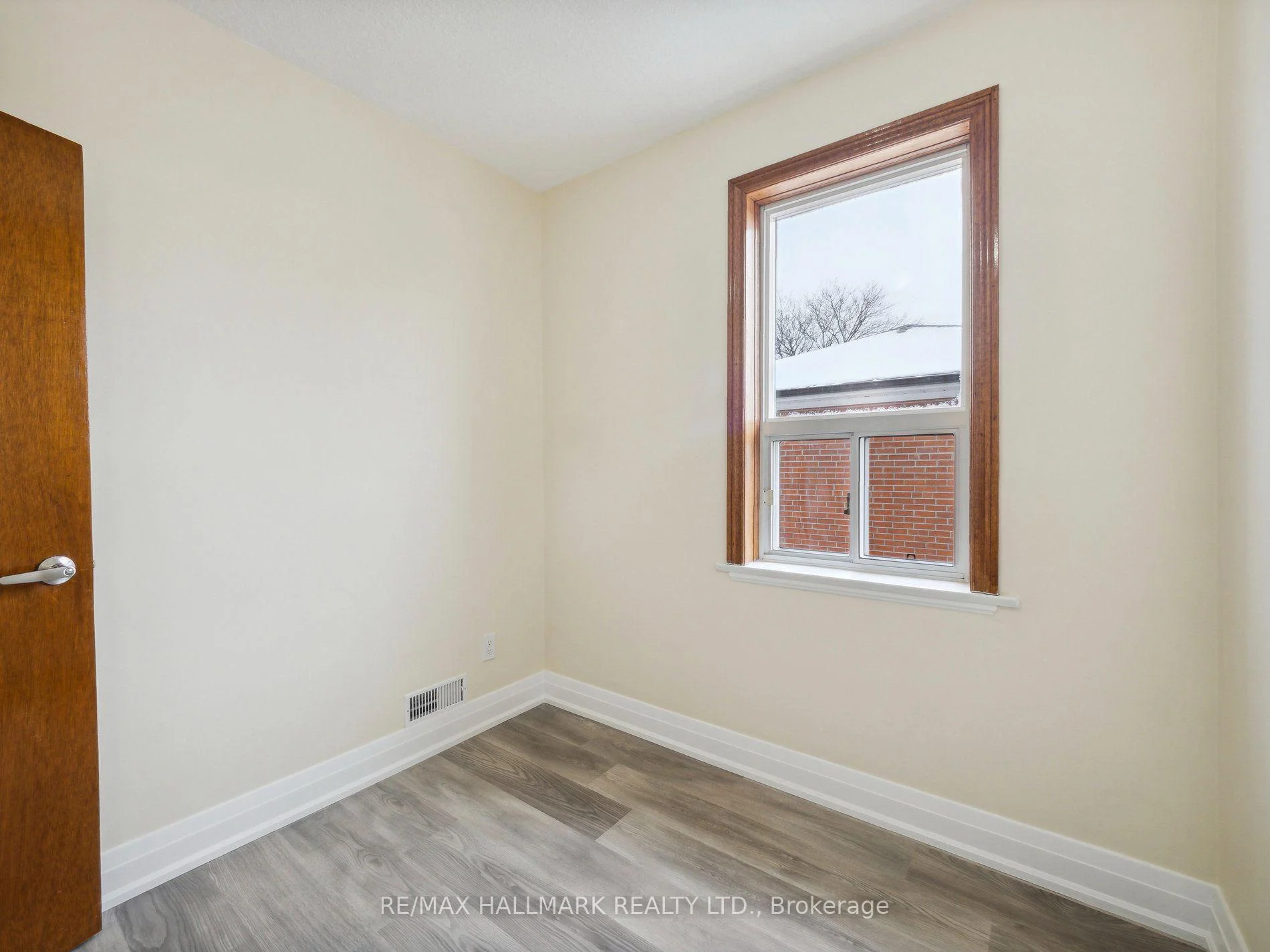 Photo 19 of 1132 Glengrove Avenue, North York, Yorkdale-Glen Park — HOMEH