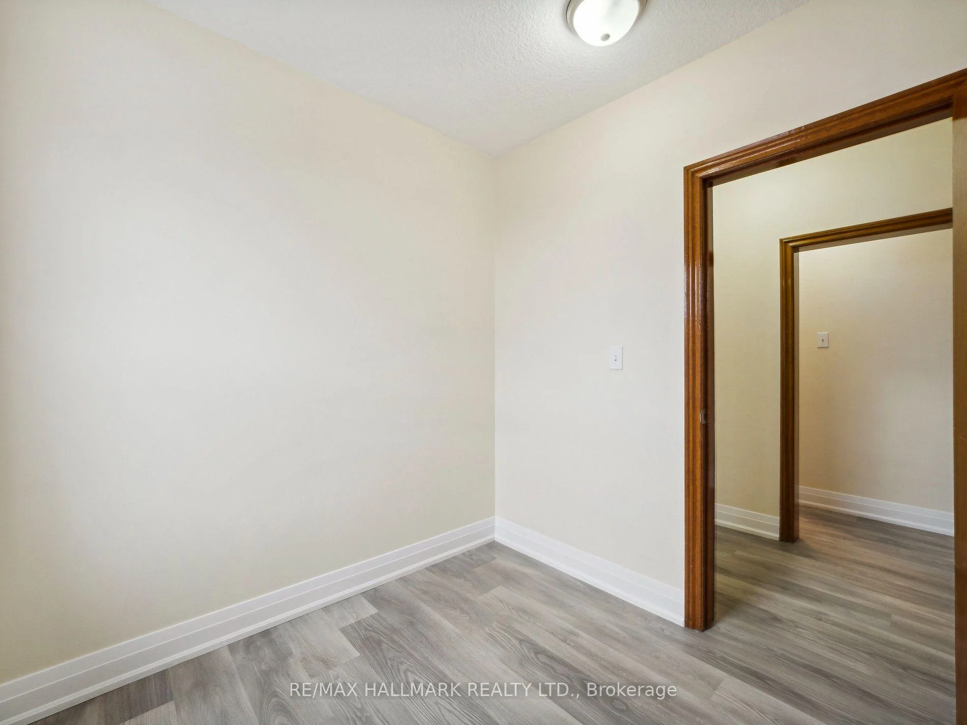 Photo 21 of 1132 Glengrove Avenue, North York, Yorkdale-Glen Park — HOMEH