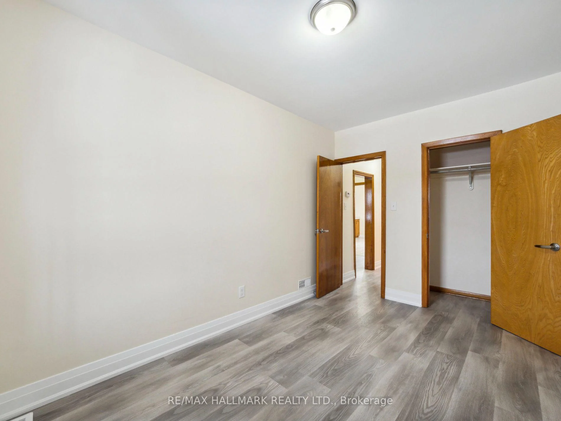Photo 32 of 1132 Glengrove Avenue, North York, Yorkdale-Glen Park — HOMEH