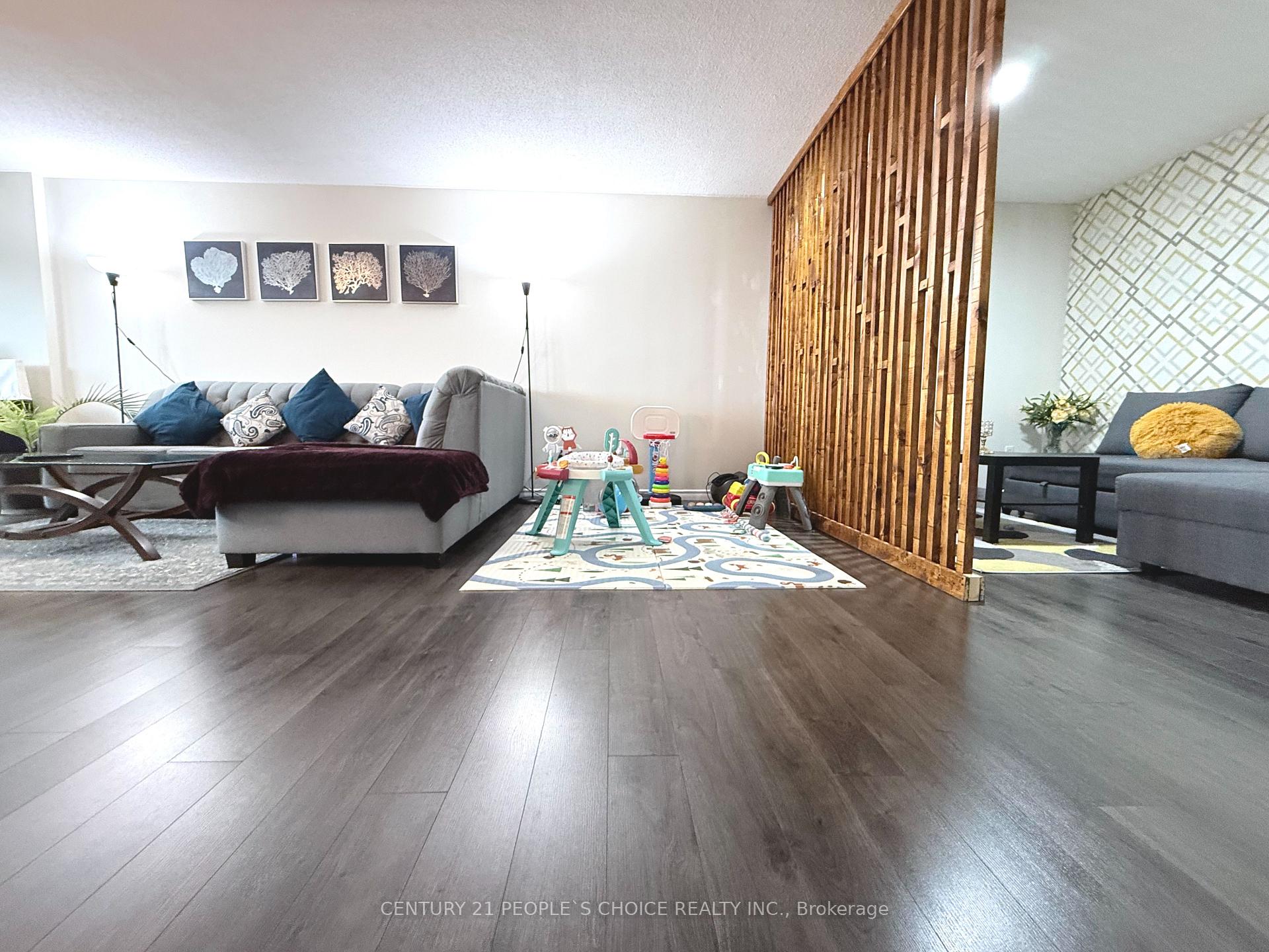 Photo 8 of Unit 1710, 5 Rowntree Road, Etobicoke, Mount Olive-Silverstone-Jamestown — HOMEH