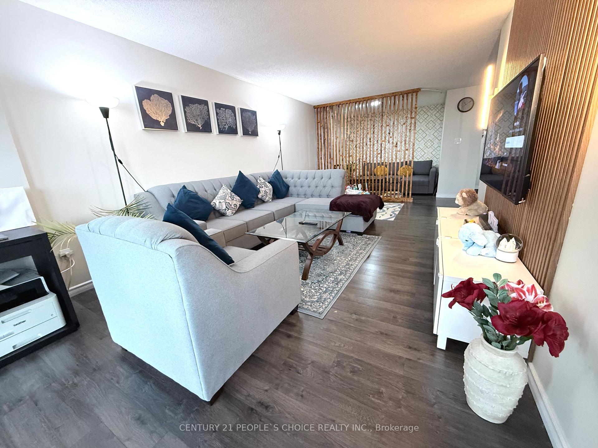 Photo 11 of Unit 1710, 5 Rowntree Road, Etobicoke, Mount Olive-Silverstone-Jamestown — HOMEH