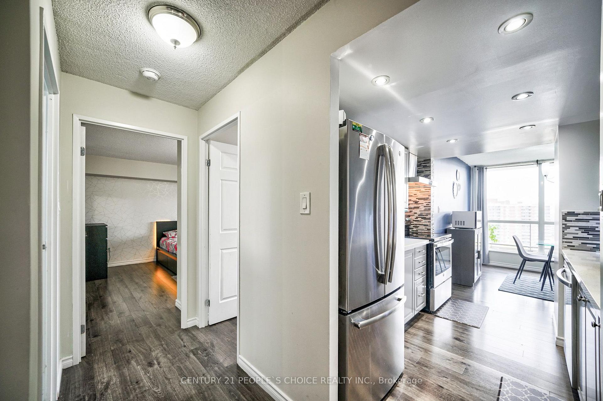 Photo 22 of Unit 1710, 5 Rowntree Road, Etobicoke, Mount Olive-Silverstone-Jamestown — HOMEH