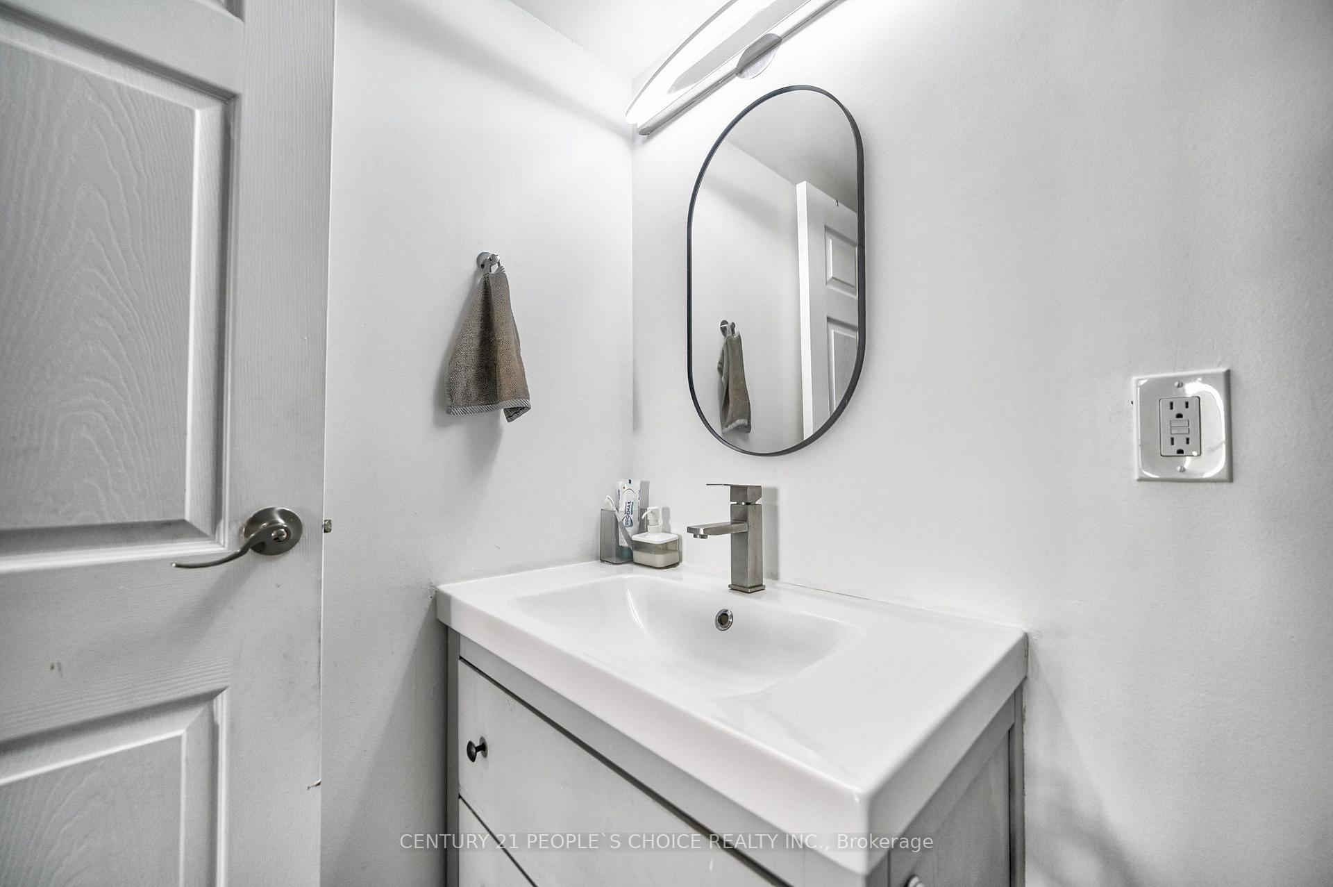 Photo 25 of Unit 1710, 5 Rowntree Road, Etobicoke, Mount Olive-Silverstone-Jamestown — HOMEH