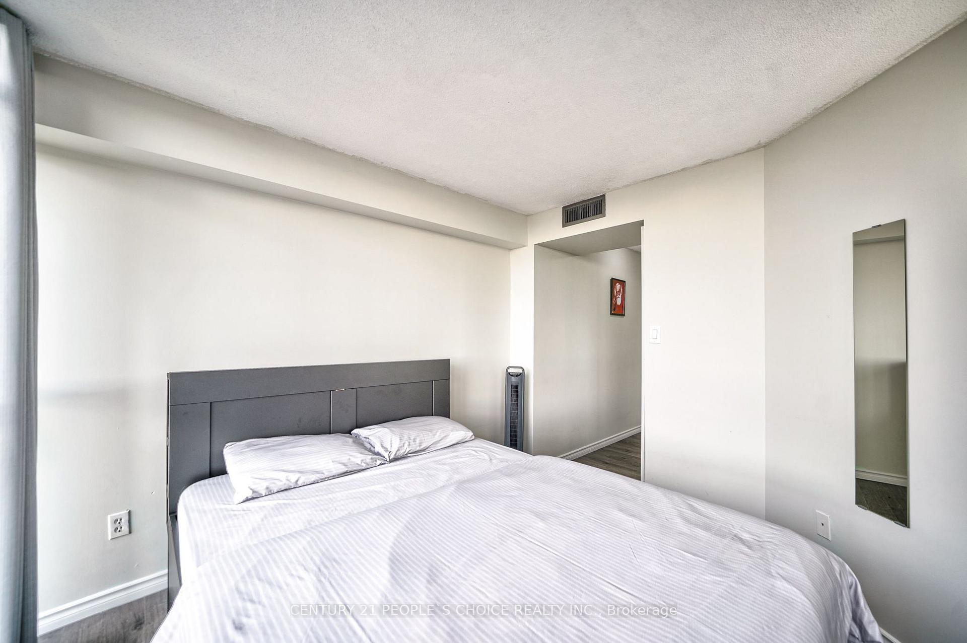 Photo 32 of Unit 1710, 5 Rowntree Road, Etobicoke, Mount Olive-Silverstone-Jamestown — HOMEH