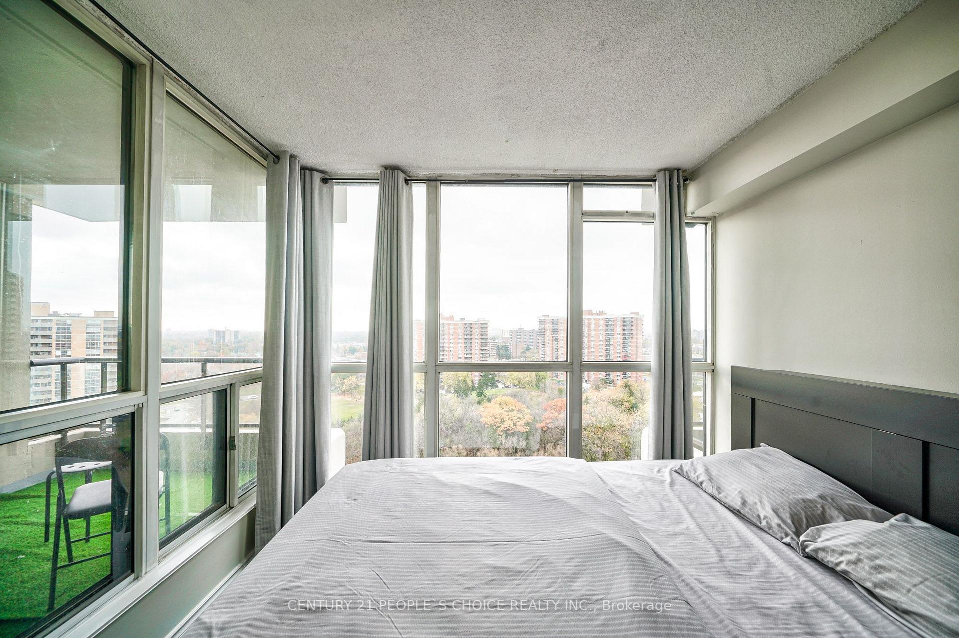Photo 33 of Unit 1710, 5 Rowntree Road, Etobicoke, Mount Olive-Silverstone-Jamestown — HOMEH