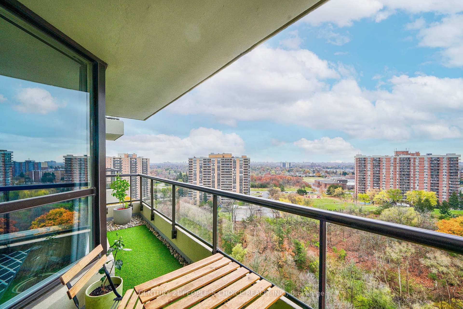 Photo 39 of Unit 1710, 5 Rowntree Road, Etobicoke, Mount Olive-Silverstone-Jamestown — HOMEH