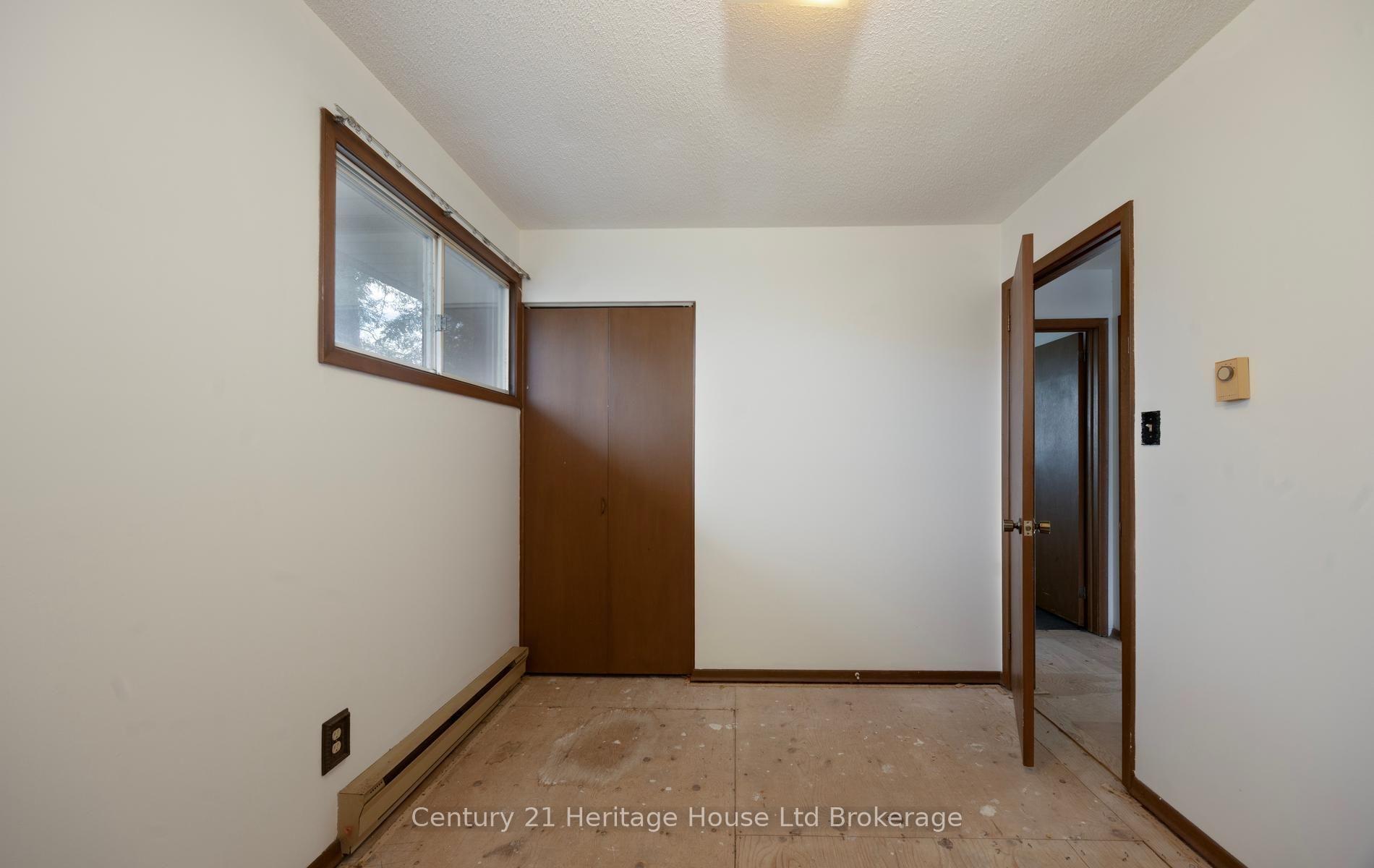 Photo 20 of 111 Briarhill Drive, Stratford — HOMEH