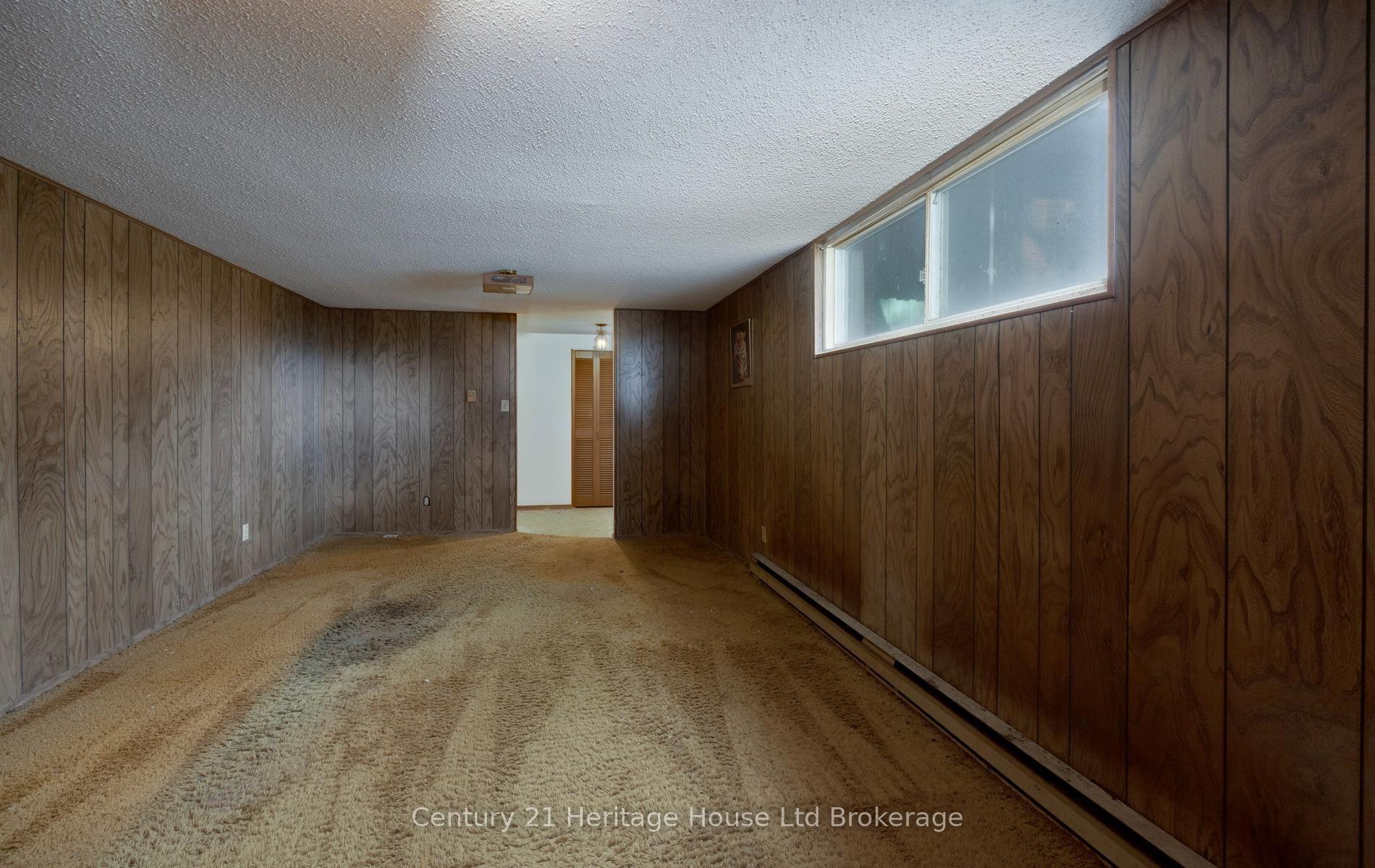 Photo 27 of 111 Briarhill Drive, Stratford — HOMEH