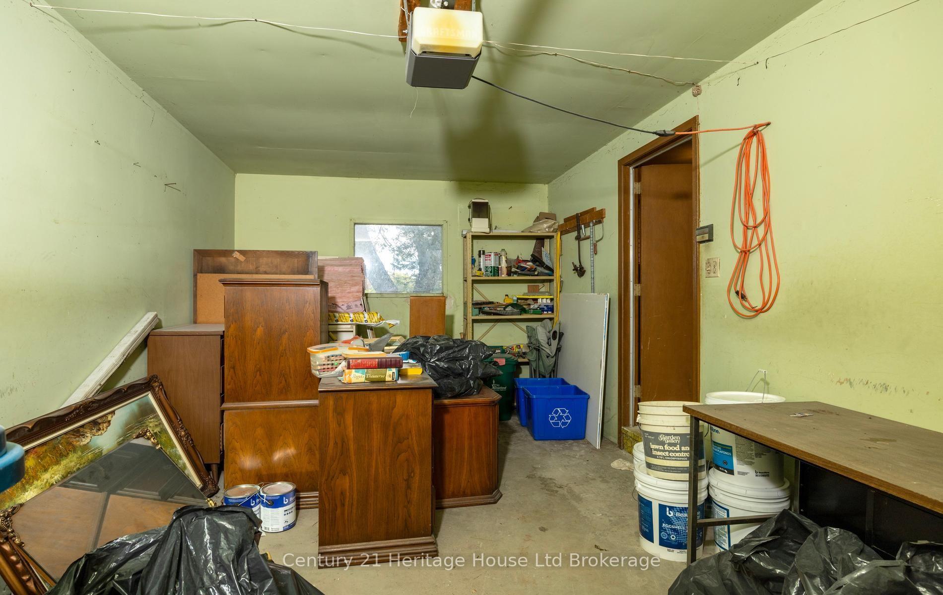 Photo 34 of 111 Briarhill Drive, Stratford — HOMEH